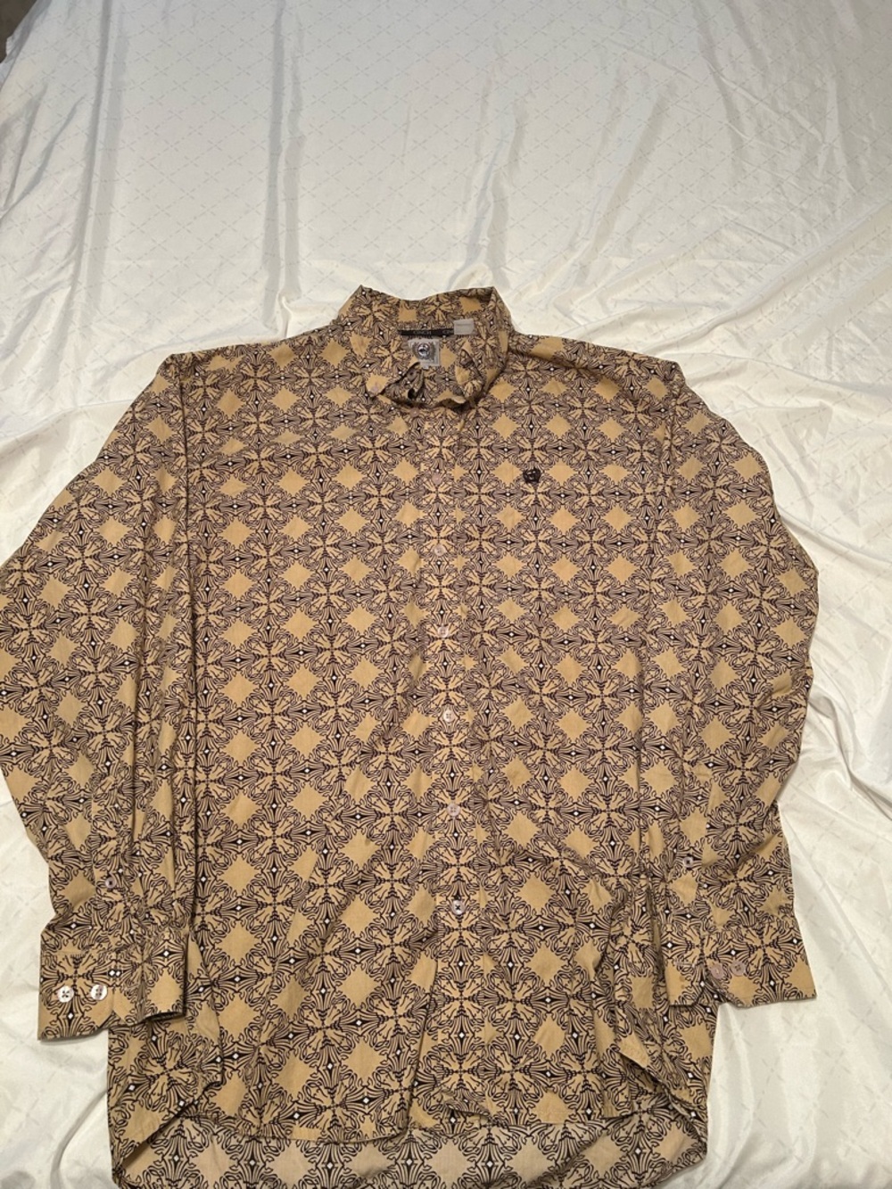 Cinch Men's Beige and Black Printed Button-Up Shirt